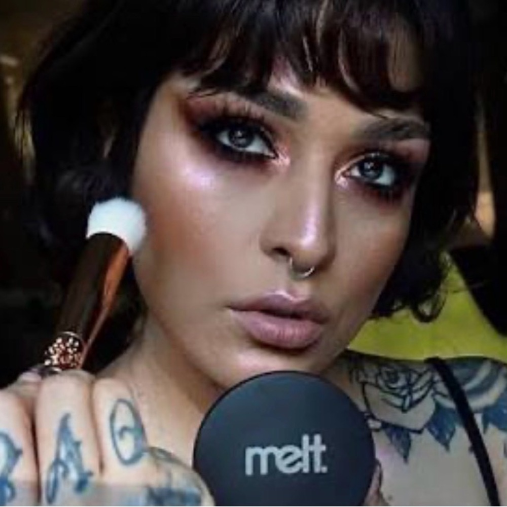 Melt Cosmetics Limited Edition iluminacion Highlighter Day of the Dead Halloween